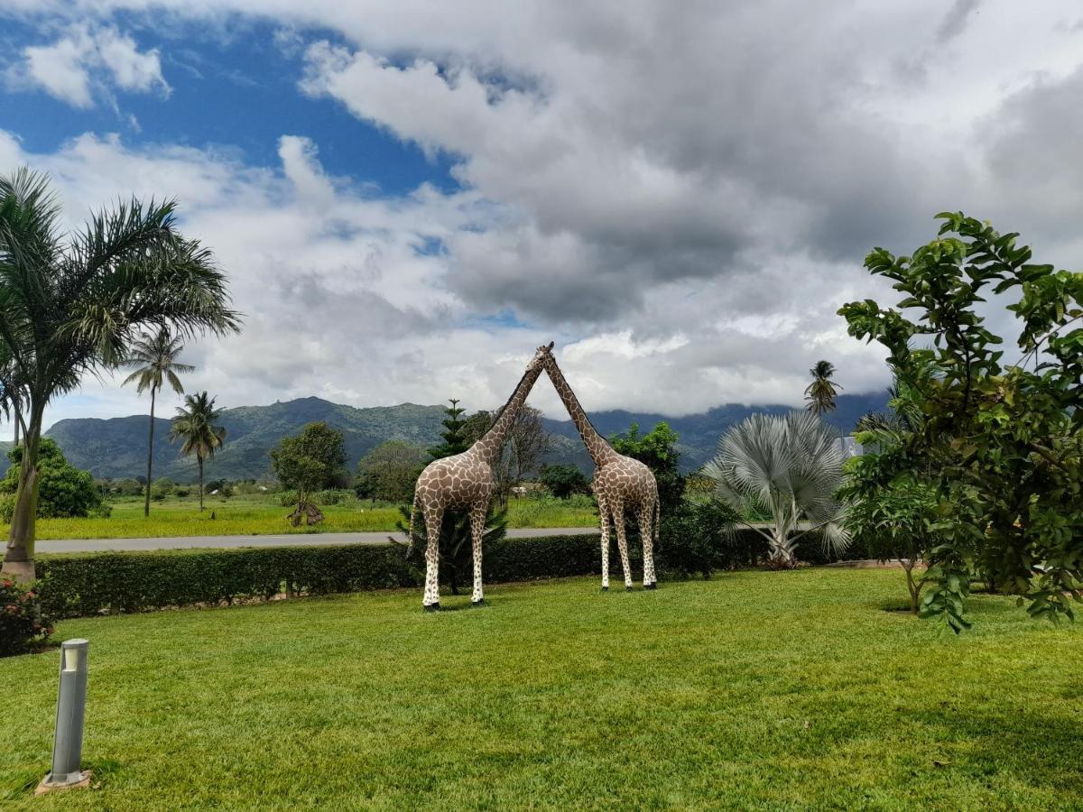 Cate Hotel Morogoro Bagian luar foto